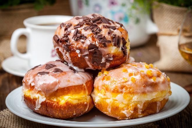 Jak kupować pączki? Po czym poznać pączka idealnego?