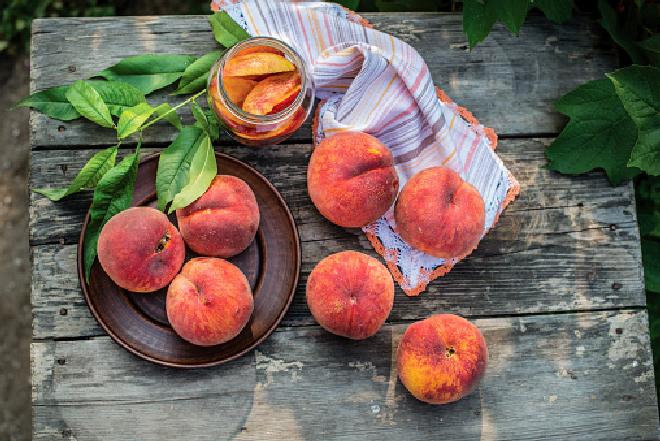 Brzoskwiniówka - przepis na aromatyczną nalewkę